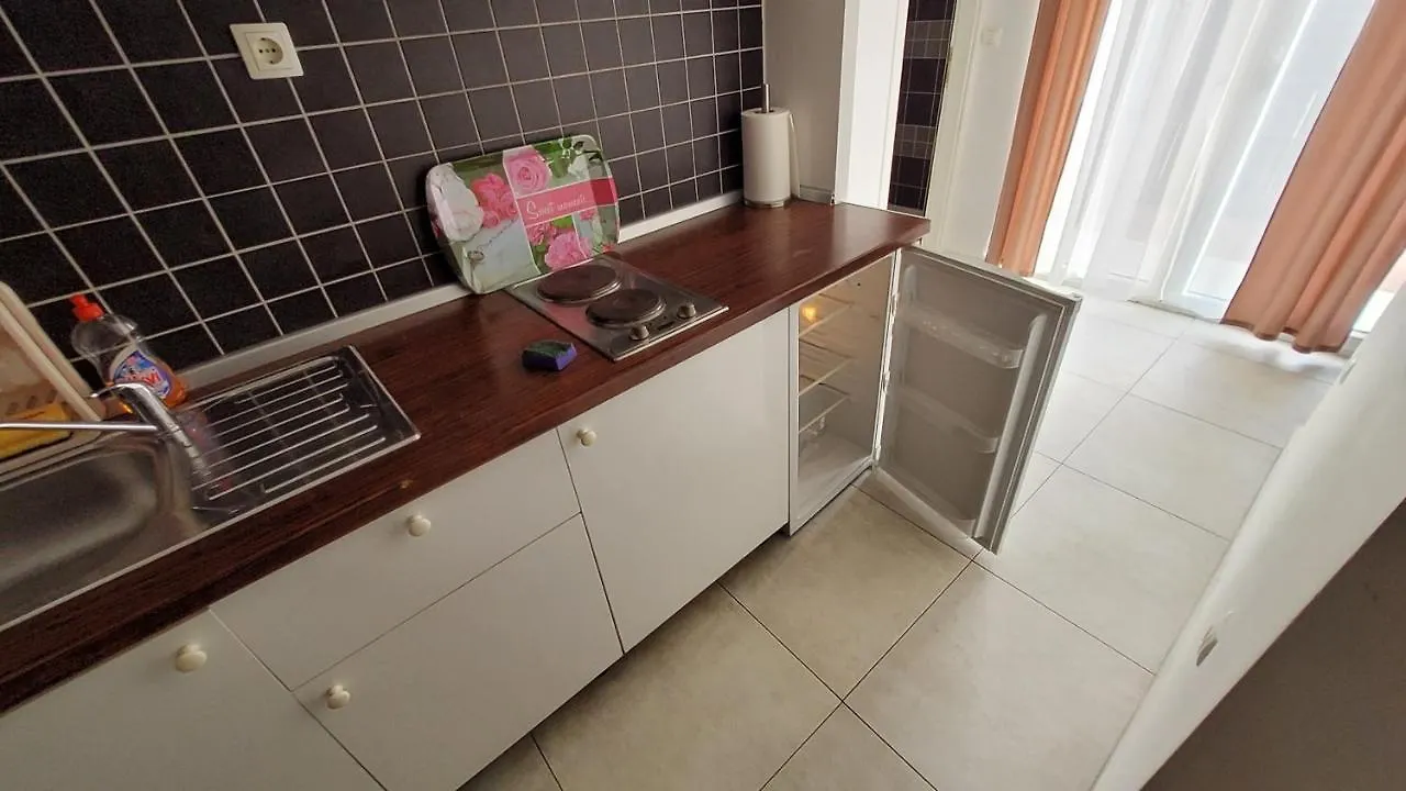 Appealing Apartment 8 Sleeps 3 Guests سبليت كرواتيا